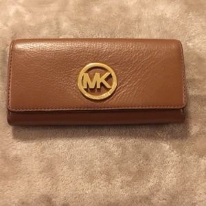 *AUTHENTIC* Michael Kors Large Wallet